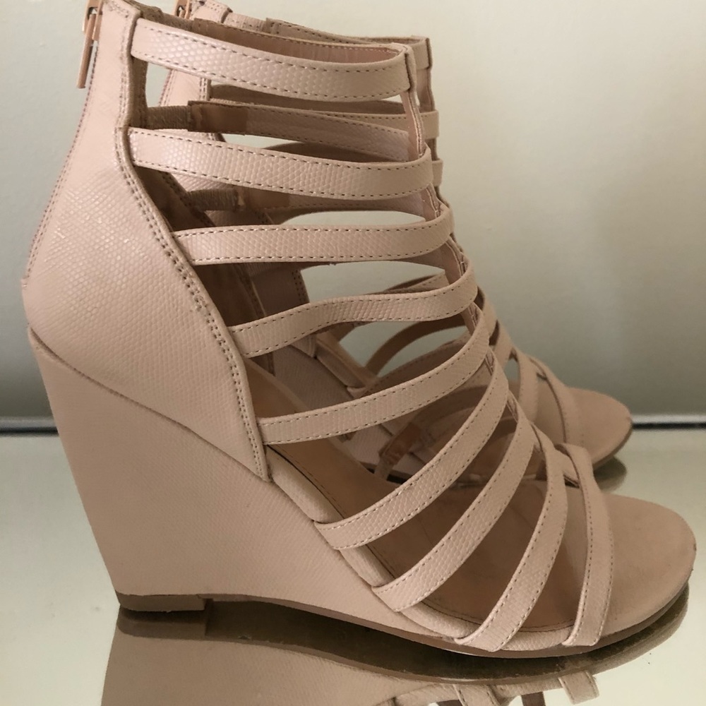 Wedges - EXPRESS ⚡️3/$15